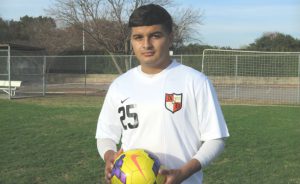 https://thehub.dallasisd.org/newsroom/wp-content/uploads/2014/12/N.-Dallas-Soccer-Player-Ricardo-Gonzalez-.jpg