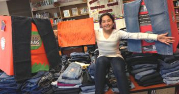 Student leads blue jean campaign for homeless youth https://thehub.dallasisd.org/newsroom/wp-content/uploads/2015/02/Daniela-and-jeans_final-.jpg