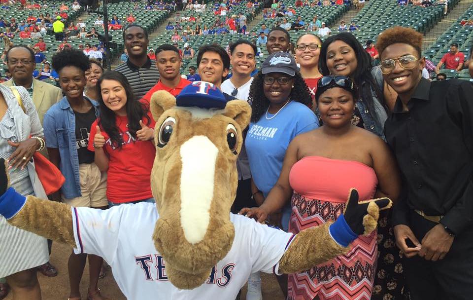 Dallas ISD employees&#8217; generosity can fund college dreams for students