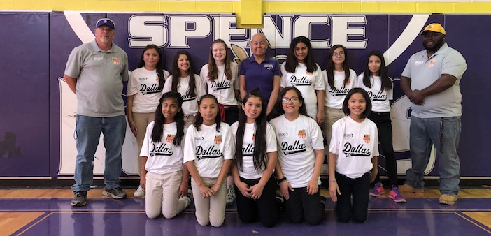 Equipo de futsal de Spence Middle School se organiza para apoyar a miembro de familia luchando contra el cancer