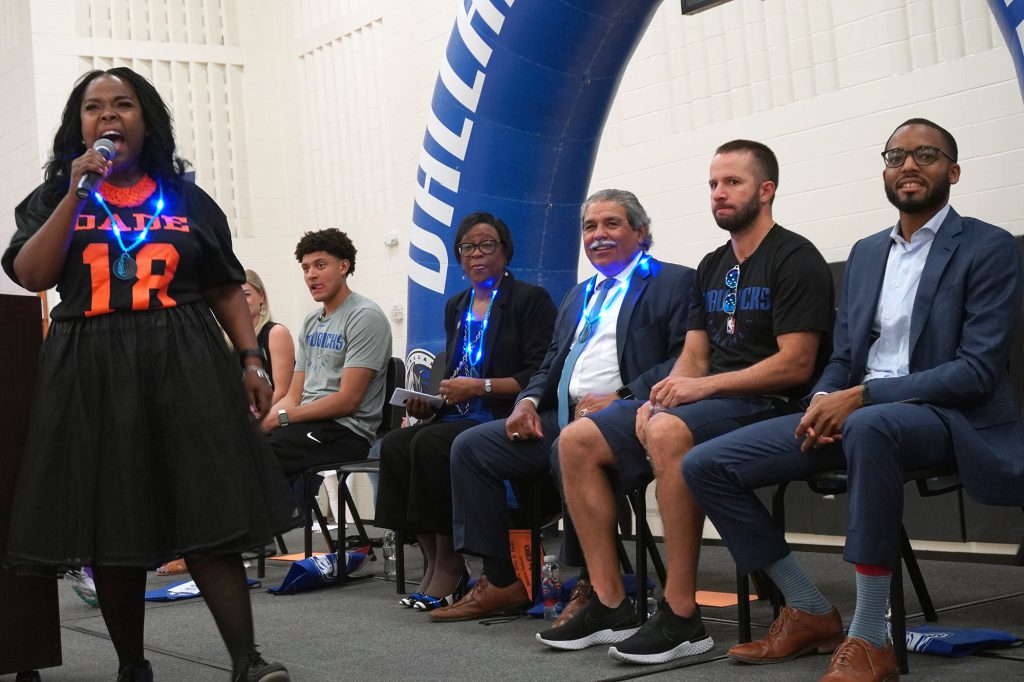 Dallas Mavericks welcome students at Dade Middle School