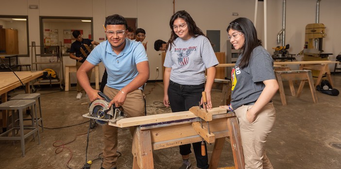 Dallas ISD Career Institutes are recruiting current eighth-graders interested in future good-wage jobs