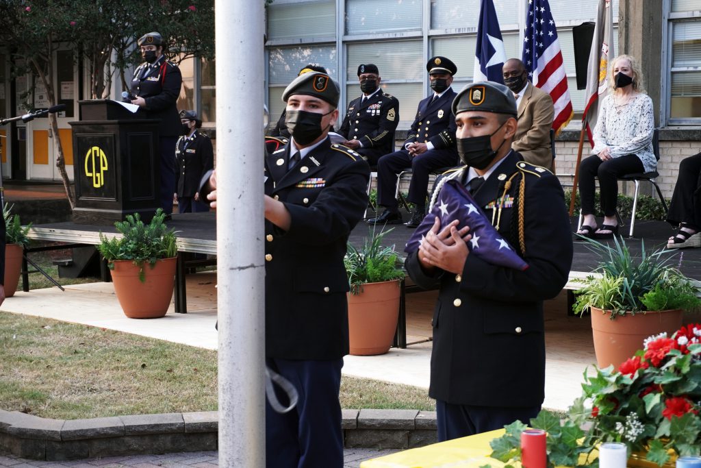 L. G. Pinkston realiza ceremonia de conmemoración para víctimas del 11 de septiembre