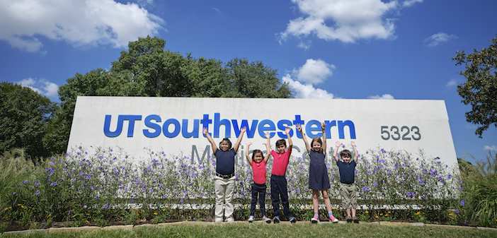 Dallas ISD y UT Southwestern forman colaboración para abrir una escuela única