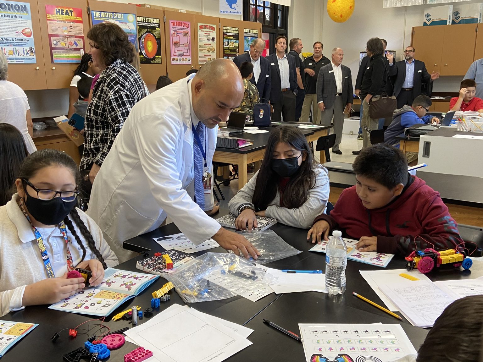 Making memorable moments in Mount Auburn’s new science lab