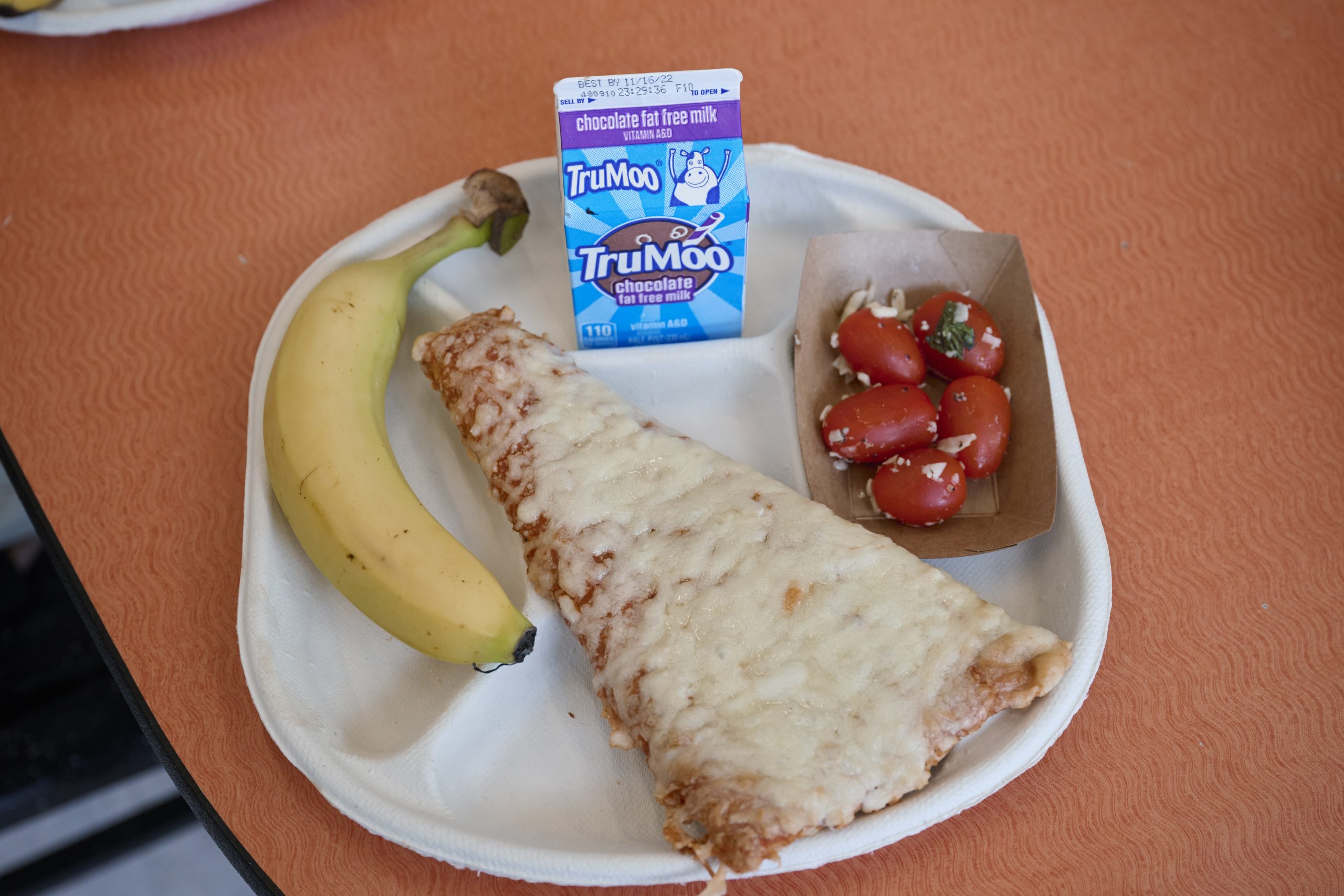 school lunch images