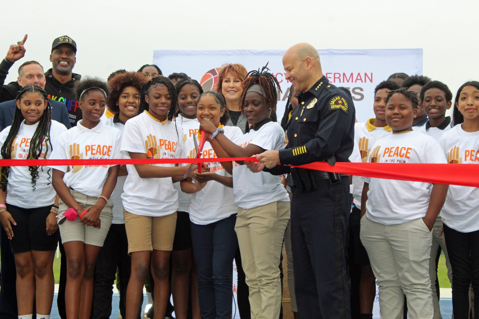 Nancy Lieberman, community leaders unveil new Dream Court at Dallas ISD middle school