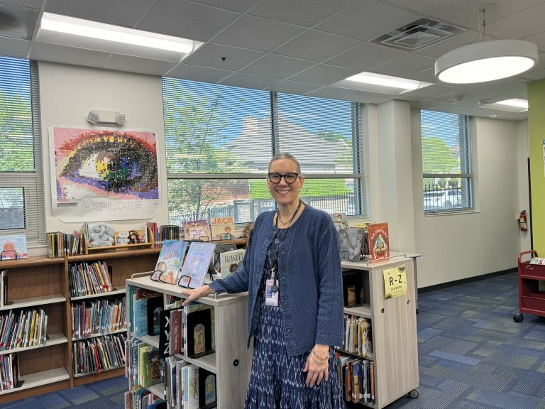 Neighborhood librarian continues legacy of teaching