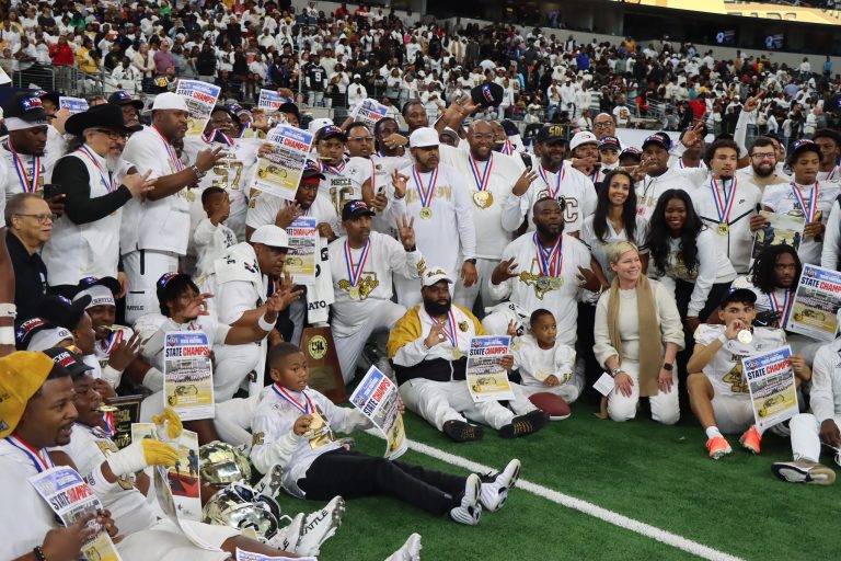 Community to celebrate South Oak Cliff’s historic state championship with parade